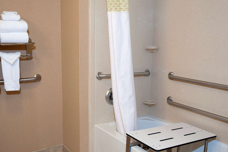 Bathroom 29