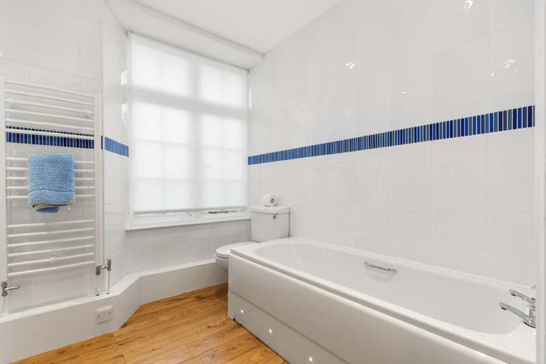 Bathroom 4, Apartment 4 St Mary s House, Pembrokeshire