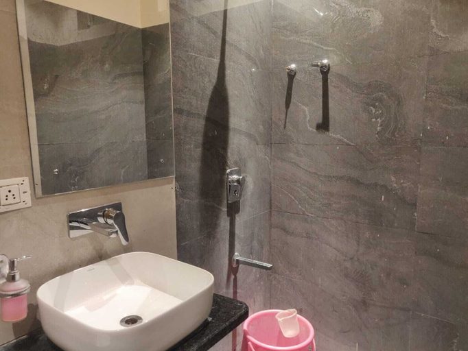 Bathroom 4, Hotel Ekana, Jaipur