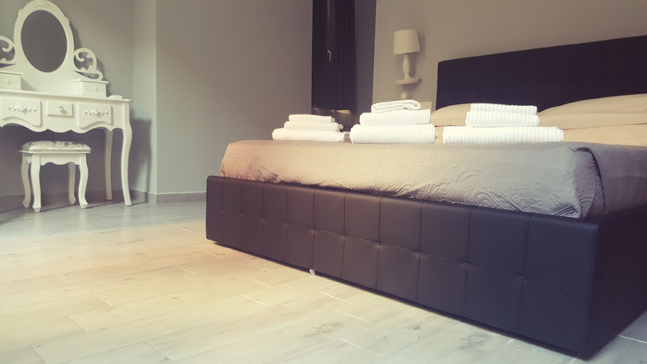 Bedroom 3, Relais Virginia Home, Imperia