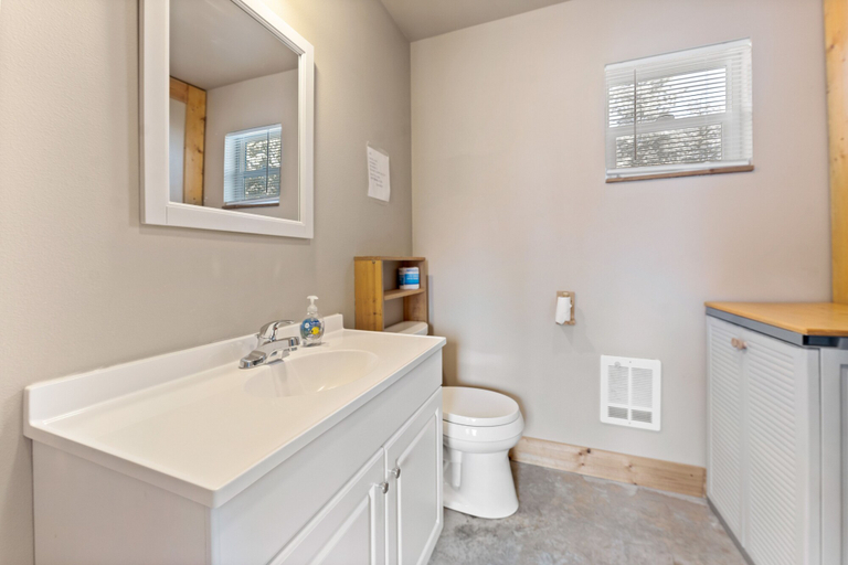 Bathroom 3, Echo Valley Resort & Cabins, Chelan