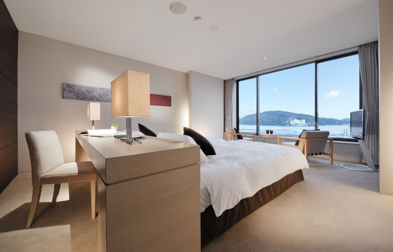 Bedroom 3, Toba Hotel International, Toba