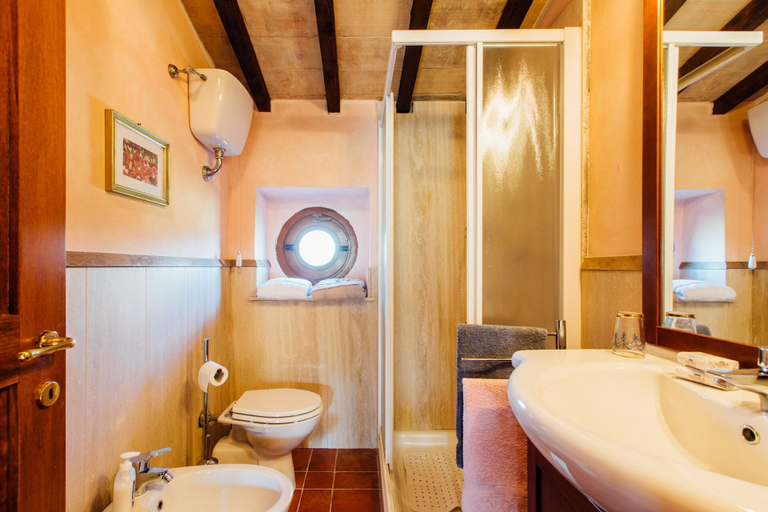 Bathroom 3, Fonte Marina Alta, Grosseto