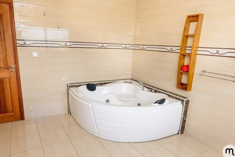 Bathroom 3, Residence  Primavera  Atla, Analamanga