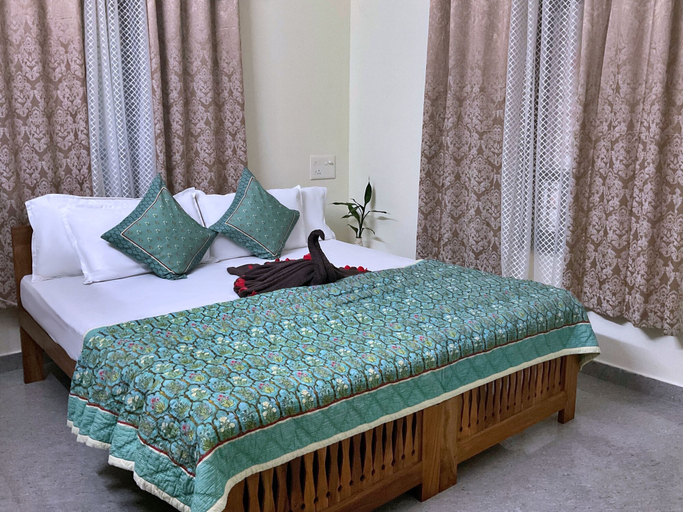 Bedroom 2, Gypsy Walker, Thiruvananthapuram