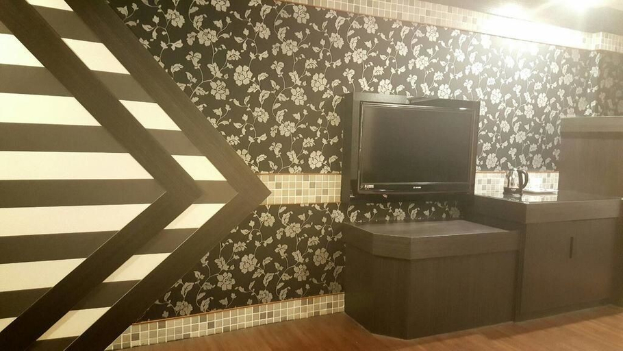 Bathroom, Wind Coast Motel, Hsinchu City
