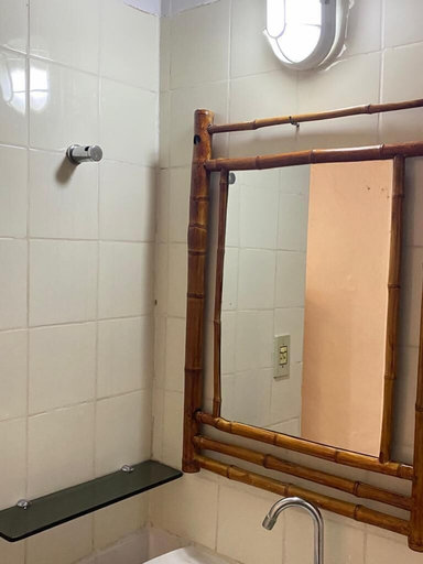 Bathroom 4, Praia y Sol, Armação dos Búzios