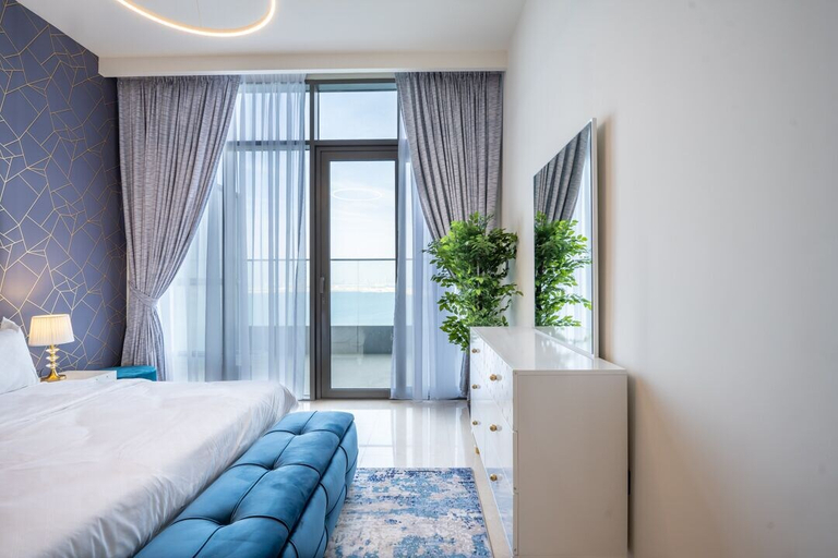 Room 2, Dramatic Sea View 1 BHK ANWABYFour Apple, Dubai