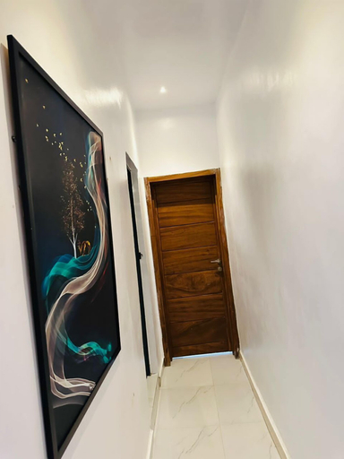 Others 5, Mini Flat with Starlink Internet & Pool, Alimosho