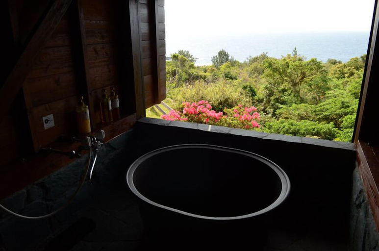 Bathroom 4, Yakushima Umi-no Cottage TIDA, Yakushima