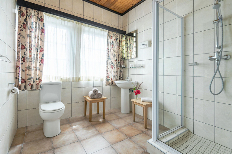 Bathroom 3, Hotel Europa Hof, Swakopmund