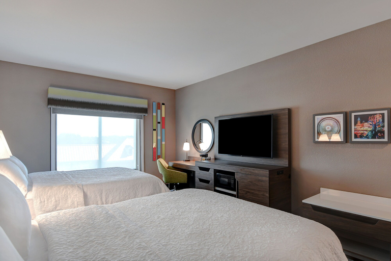 Bedroom 3, Hampton Inn & Suites Canal Winchester Columbus, Franklin