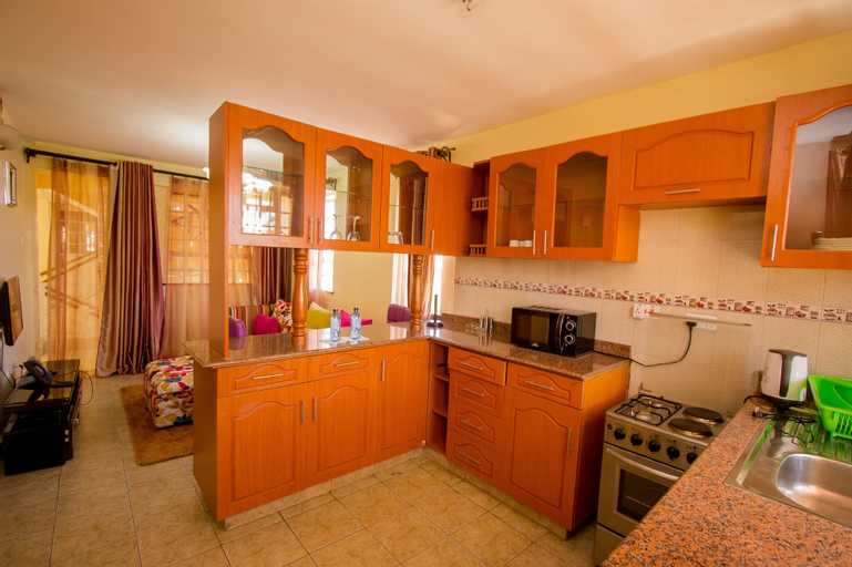 Dining Room 10