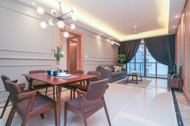 Dining Room 10