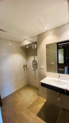 Bathroom, Kripanidhi Retreat Rajgir, Nalanda