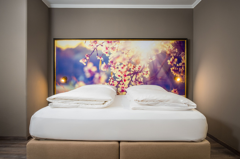 Bedroom 2, AWA Hotel, München