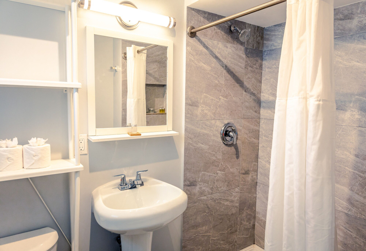 Bathroom 3, Up Midtown, Miami-Dade