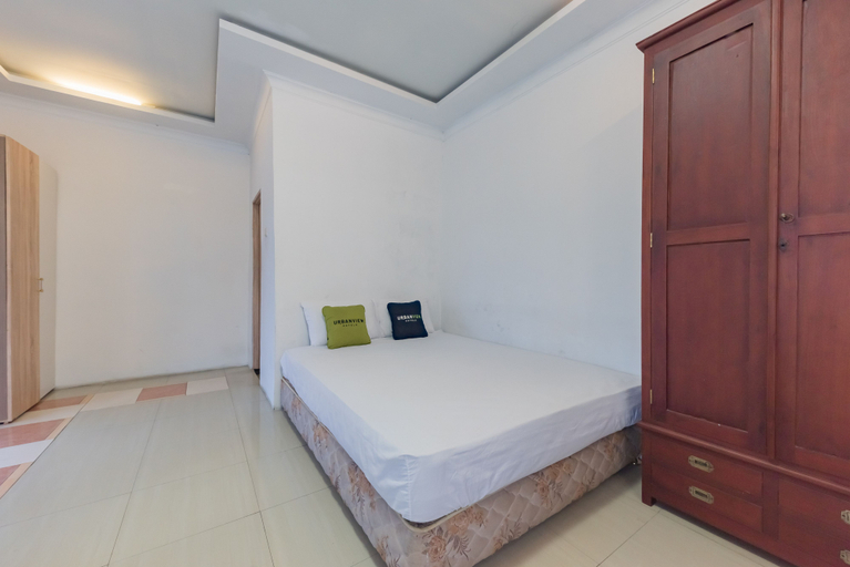 Bedroom 3, Urbanview Hotel Anggrek Puncak by RedDoorz, Bogor
