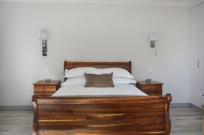 Bedroom 2, Serenity Ocean Lodge, Eden