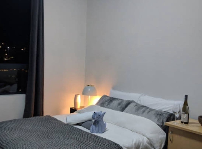 Bedroom 5, Regent hall, Sydney