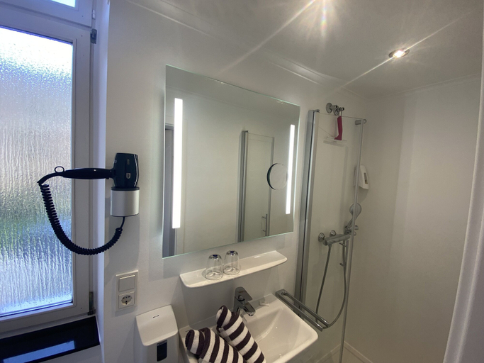 Bathroom 4, Haus Hohenzollern, Cochem-Zell
