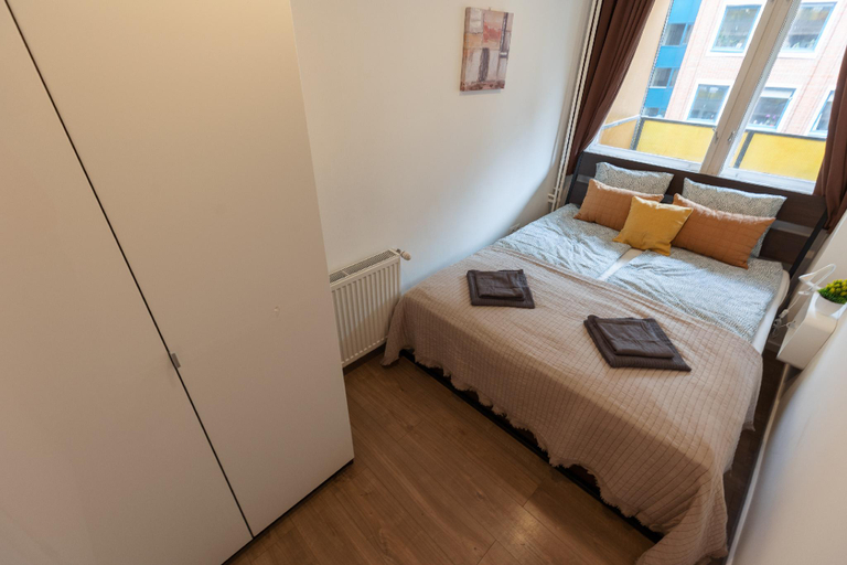 Others 3, Tiger Eye Residence, Budapesti