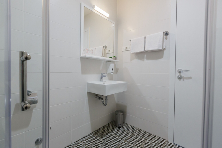 Bathroom 5, Hotel Stacija, Kaštela