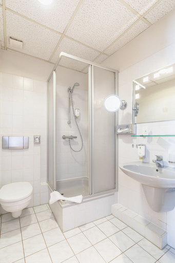 Bathroom 5, Flair Hotel Deutsches Haus, Altmarkkreis Salzwedel