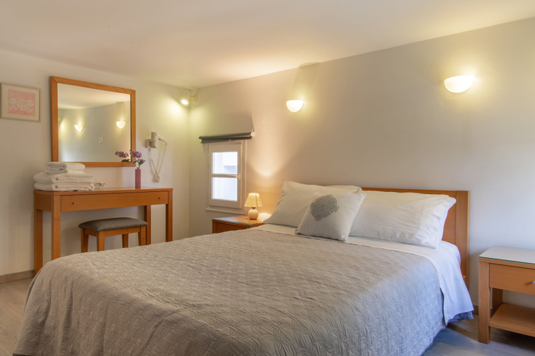 Bedroom 4, Alkyoni Studios, South Aegean