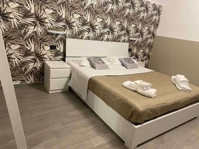 Bedroom 5, Montesanto Group, Napoli