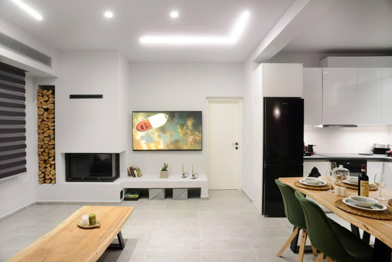 Dining 5, Damona 2BR Luxury Home With Garden, Crete