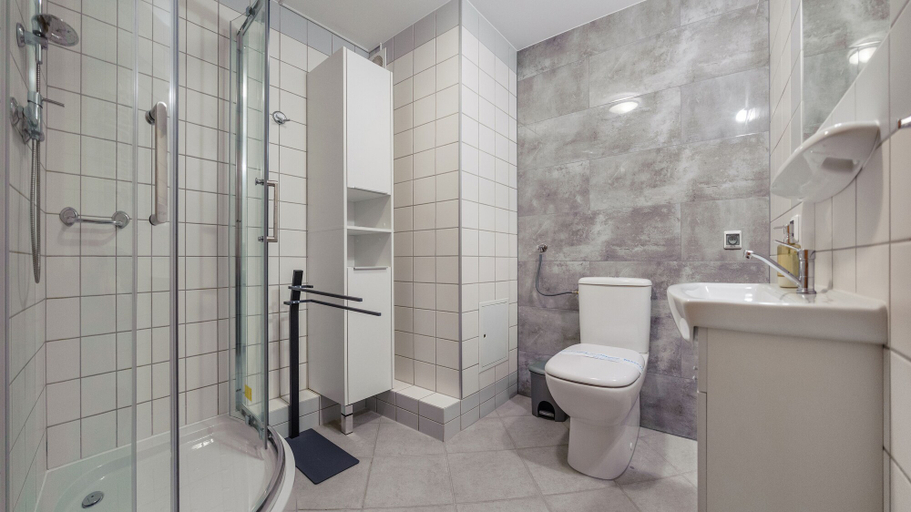 Bathroom 4, Apartamenty Sun & Snow w Rezydencji Bielik, Kamień