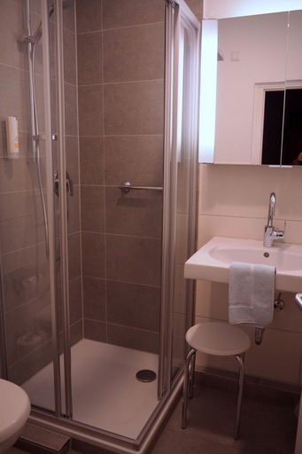 Bathroom 3, Hotel Alexa, Main-Tauber-Kreis