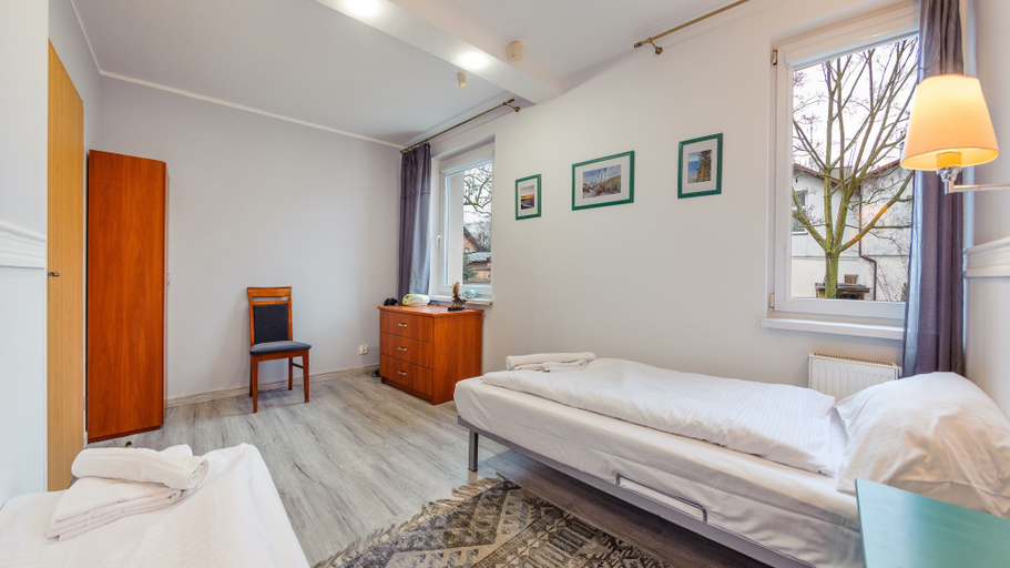Bedroom 3, Apartamenty Sun & Snow w Rezydencji Bielik, Kamień