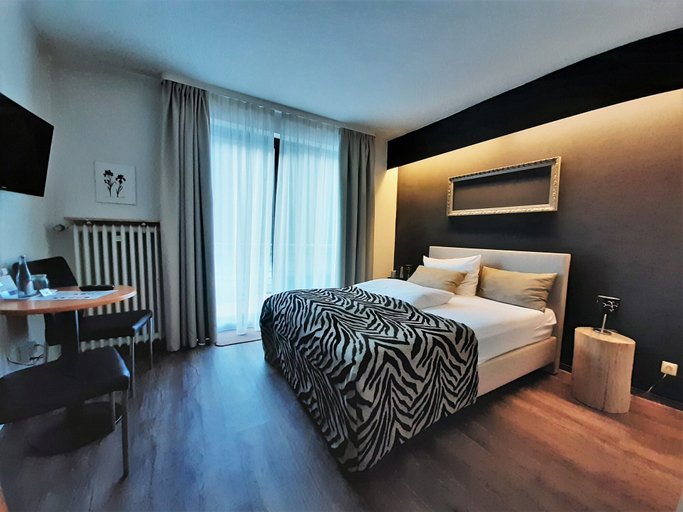 Bedroom 2, Harz Hotel Iris, Osterode am Harz