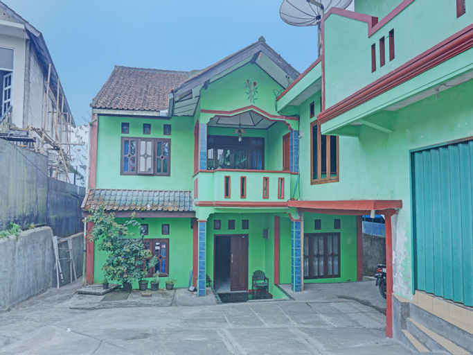 Exterior & Views 1, OYO 92997 Villa Hj Karnadi, Bogor