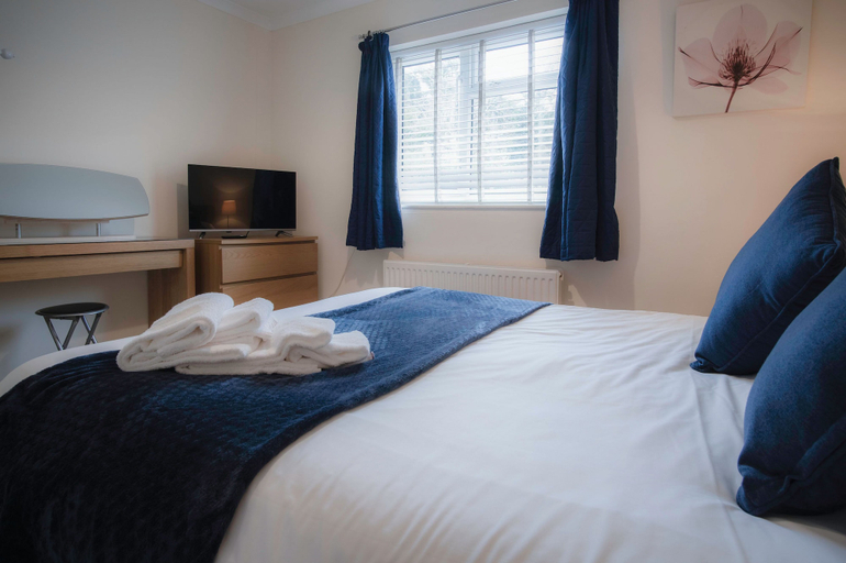 Bedroom 3, Sea Breeze Apt 3 - 2 Bed - Horton Beach, Swansea