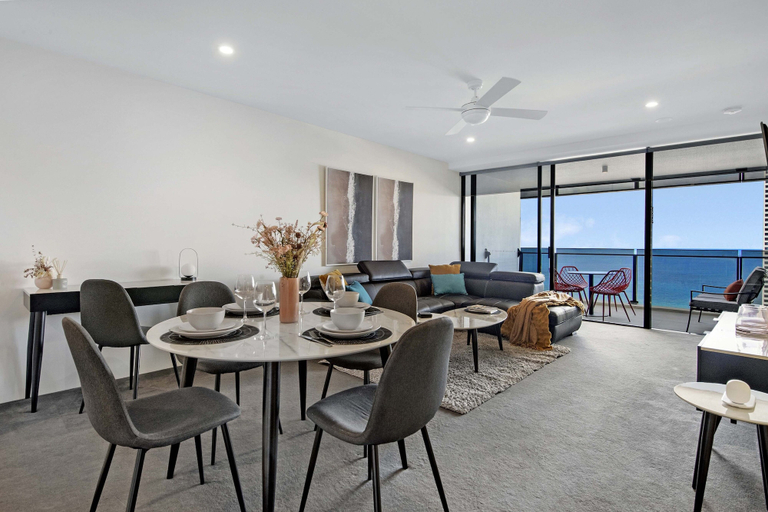 Food & Drinks 5, Circle on Cavill - Wow Stay, Gold Coast