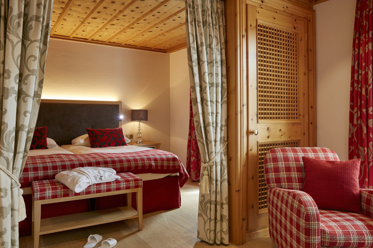 Bedroom 3, Hotel Walther, Maloja