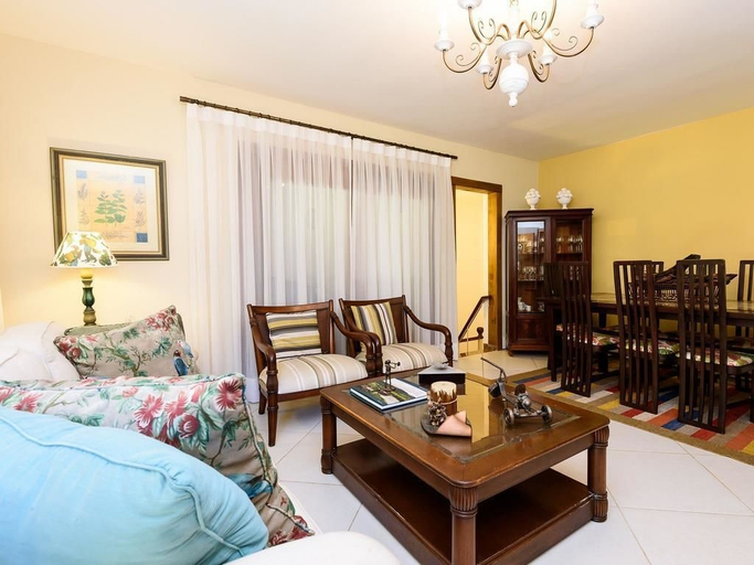Others 4, All in Rio - Casa com Área Gourmet e diarista, Petrópolis