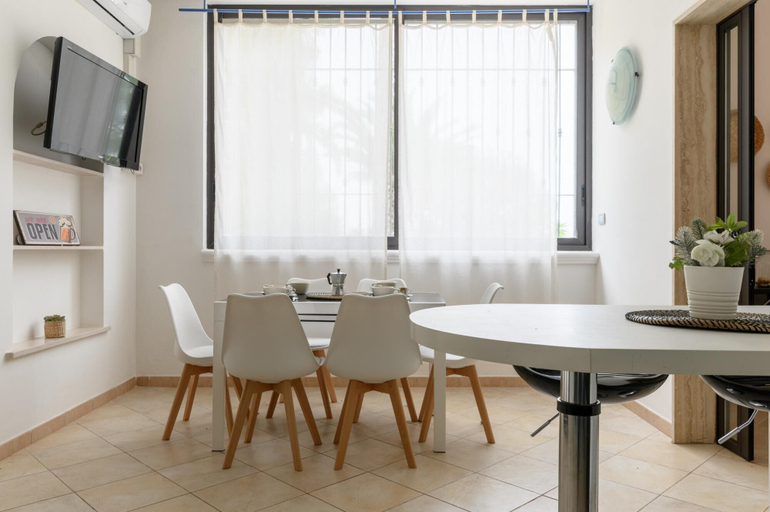 Room 5, Villa Salento Green con Piscina by Wonderful Italy, Brindisi