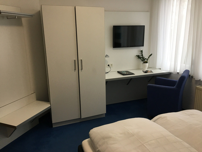 Bedroom 3, Hotel & Restaurant Park Cafe ISA, Erfurt