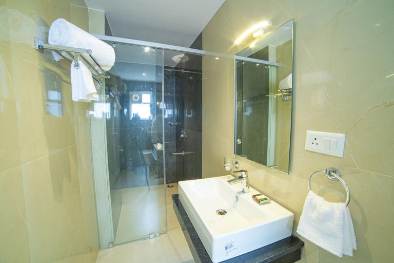 Bathroom 4, The Beacon Hotel Visakhapatnam, Visakhapatnam