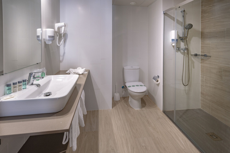 Bathroom 4, 4R Miramar Calafell, Tarragona