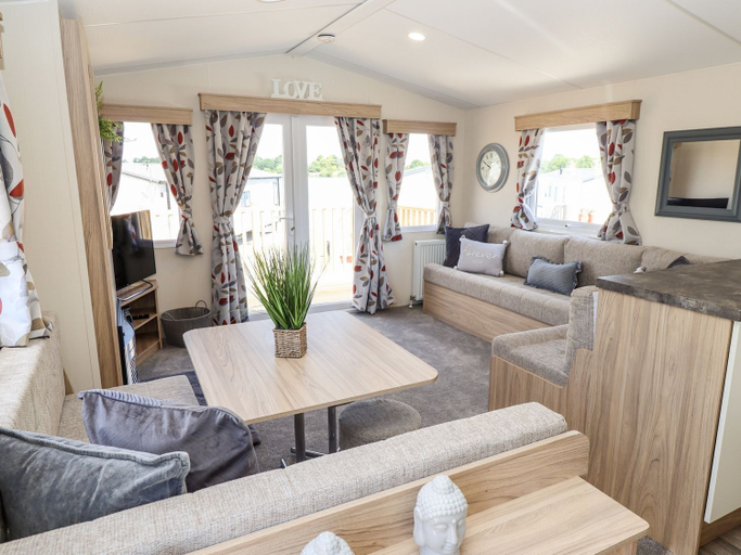 Others 4, 3 Bed New Lodge, Sleeps 4, Pets Welcome, East Riding of Yorkshire