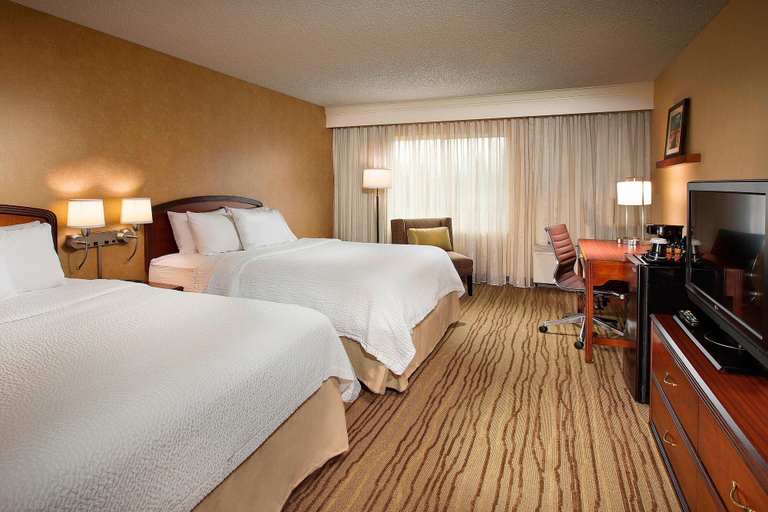 Bedroom 3, Courtyard by Marriott North Seattle/Lynnwood, Snohomish
