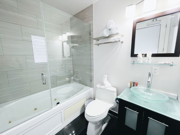 Bathroom 3, The Cove by Renzzi, Miami-Dade