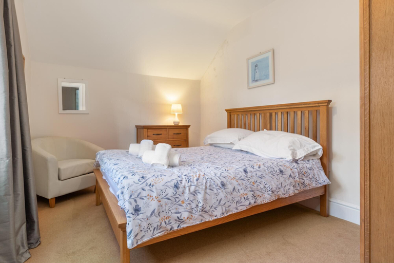 Bedroom 3, Apartment 4 St Mary s House, Pembrokeshire