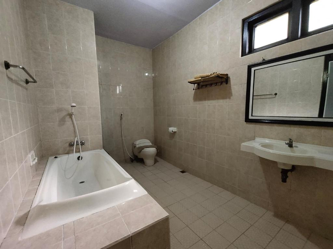 Bathroom 3