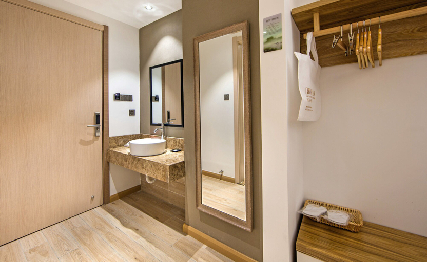 Bathroom 4, Ancient Street No.5 Youth Chic Hotel, Nanping